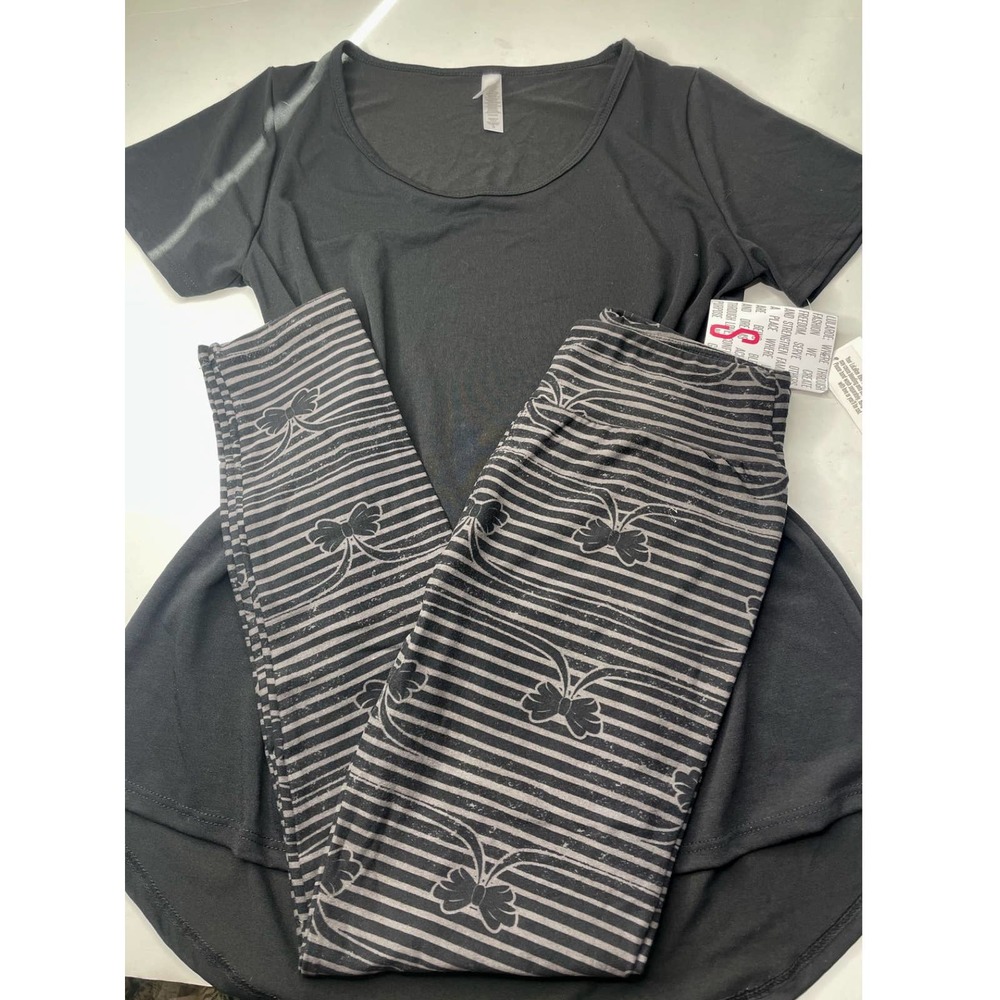 Lularoe black Classic tee s and bow leggings os one size new